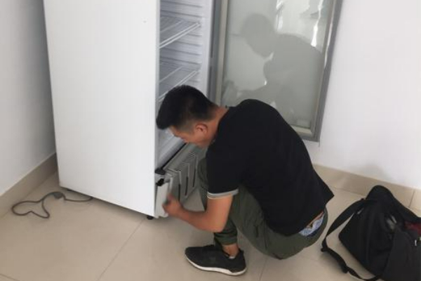 溫州夏普冰箱維修服務電話-24小時電話在線預約